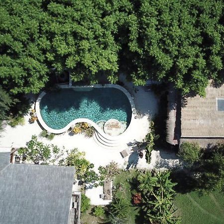 Serene Beach Villa กีลีตราวางัน ภายนอก รูปภาพ